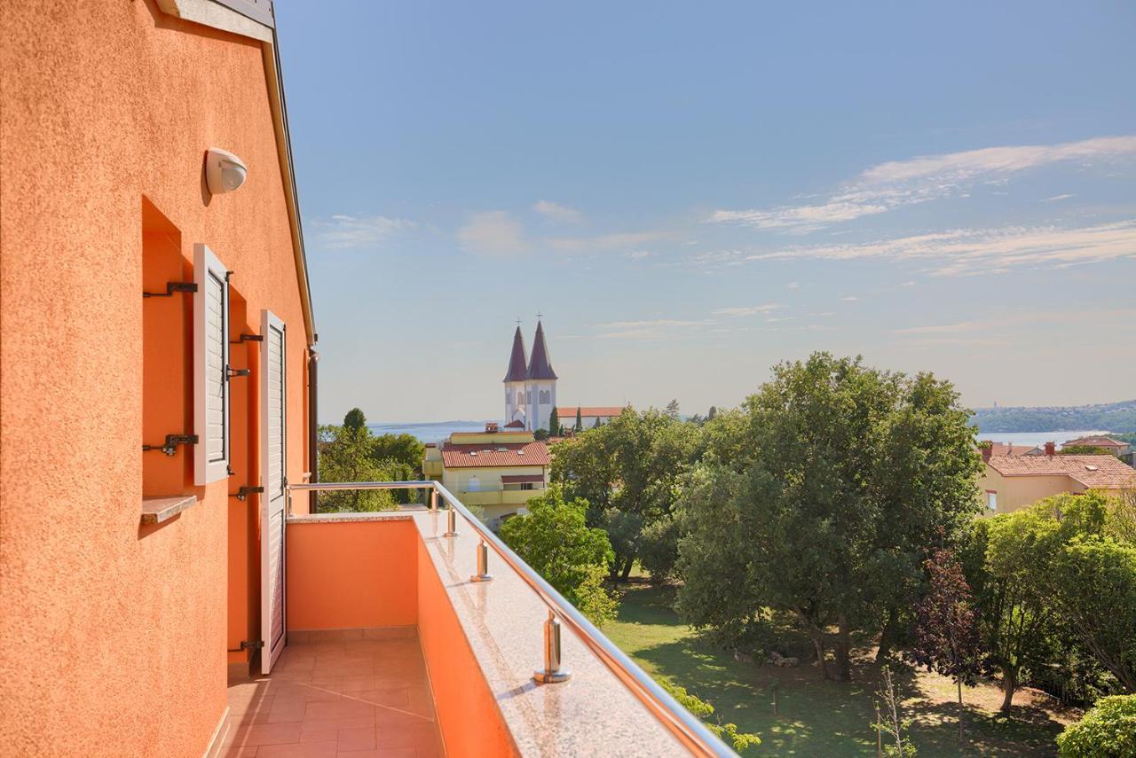 Apartments Orange Medulin Extérieur photo